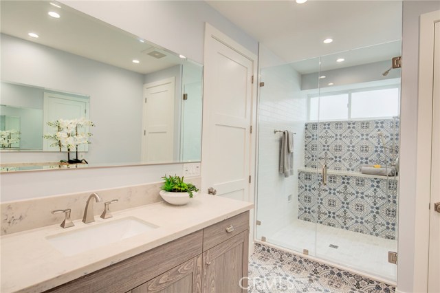 124 Guadalupe Avenue, Redondo Beach, California 90277, 3 Bedrooms Bedrooms, ,2 BathroomsBathrooms,Residential,Sold,Guadalupe,SB19041183