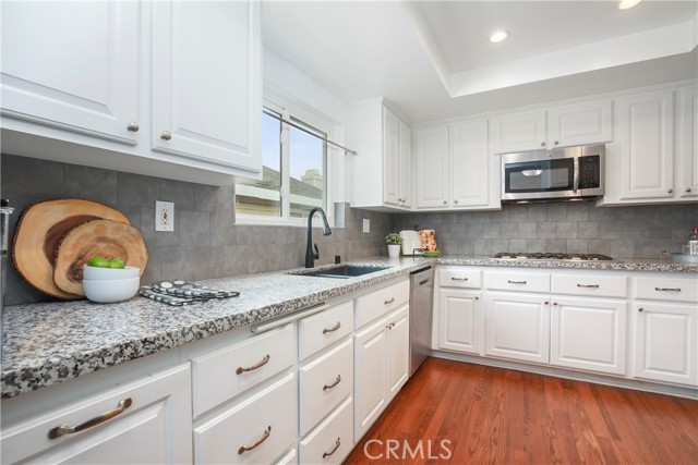 2511 Rockefeller Lane, Redondo Beach, California 90278, 3 Bedrooms Bedrooms, ,2 BathroomsBathrooms,Residential,Sold,Rockefeller,SB21046800