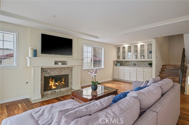 225 Lucia Avenue, Redondo Beach, California 90277, 3 Bedrooms Bedrooms, ,3 BathroomsBathrooms,Residential,Sold,Lucia,SB20222833