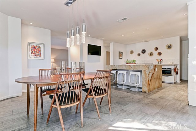 1818 Spreckels Lane, Redondo Beach, California 90278, 4 Bedrooms Bedrooms, ,3 BathroomsBathrooms,Residential,Sold,Spreckels,SB17228588