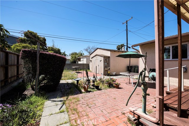 1142 23rd Street, Manhattan Beach, California 90266, 3 Bedrooms Bedrooms, ,1 BathroomBathrooms,Residential,Sold,23rd,SB18096714