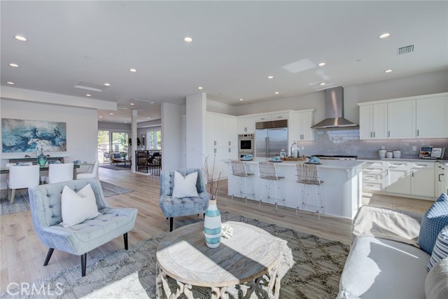 1037 2nd Street, Hermosa Beach, California 90254, 4 Bedrooms Bedrooms, ,3 BathroomsBathrooms,Residential,Sold,2nd,SB19264836