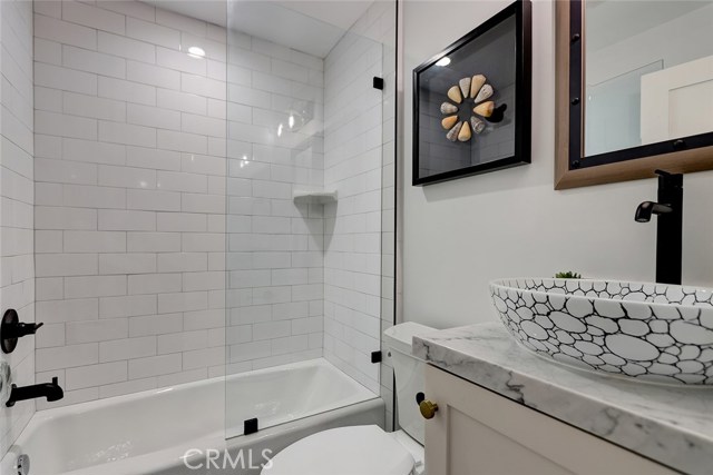 1716 Oak Avenue, Manhattan Beach, California 90266, 5 Bedrooms Bedrooms, ,5 BathroomsBathrooms,Residential,Sold,Oak,SB19008718