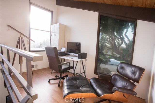 1812 Armour Lane, Redondo Beach, California 90278, 2 Bedrooms Bedrooms, ,1 BathroomBathrooms,Residential,Sold,Armour,SB17159525