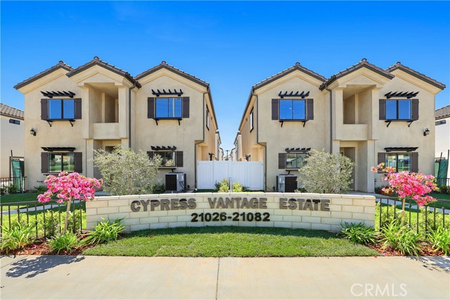 Detail Gallery Image 1 of 1 For 21072 E Cypress St, Covina,  CA 91724 - 4 Beds | 3 Baths