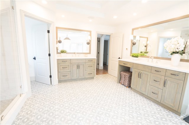 1324 18th Street, Manhattan Beach, California 90266, 5 Bedrooms Bedrooms, ,4 BathroomsBathrooms,Residential,Sold,18th,SB20162082