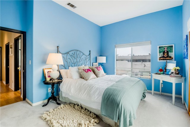 214 Avenue H, Redondo Beach, California 90277, 3 Bedrooms Bedrooms, ,2 BathroomsBathrooms,Residential,Sold,Avenue H,SB17200992