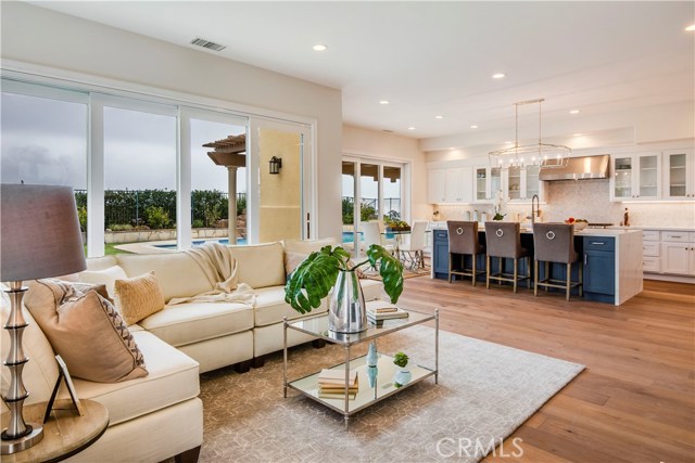 70 Sea Breeze Avenue, Rancho Palos Verdes, California 90275, 4 Bedrooms Bedrooms, ,4 BathroomsBathrooms,Residential,Sold,Sea Breeze,PV19060881