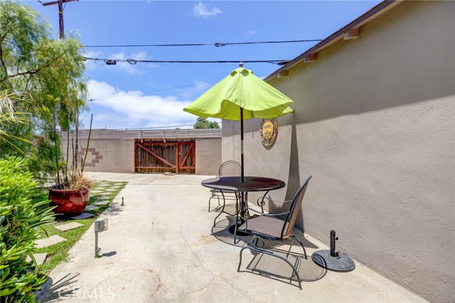 903 Pruitt Drive, Redondo Beach, California 90278, 2 Bedrooms Bedrooms, ,1 BathroomBathrooms,Residential,Sold,Pruitt,SB20128072