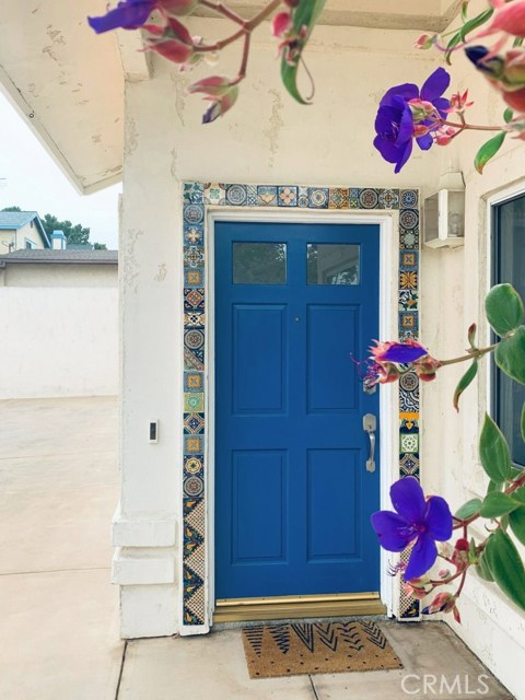 We welcome you to take a look inside. Make an appointment to see it. Visit the virtual tour on the web at 2015Havemeyer.com today!