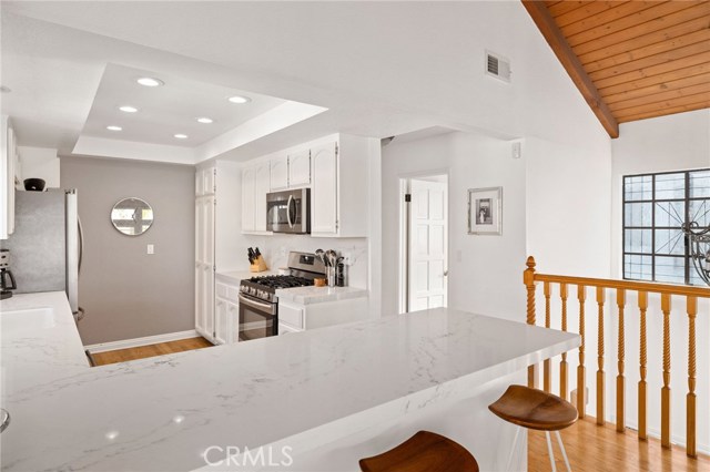 1107 Stanford Avenue, Redondo Beach, California 90278, 3 Bedrooms Bedrooms, ,2 BathroomsBathrooms,Residential,Sold,Stanford,SB20120102