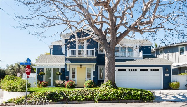 872 27th Street, Manhattan Beach, California 90266, 4 Bedrooms Bedrooms, ,3 BathroomsBathrooms,Residential,Sold,27th,SB20136143