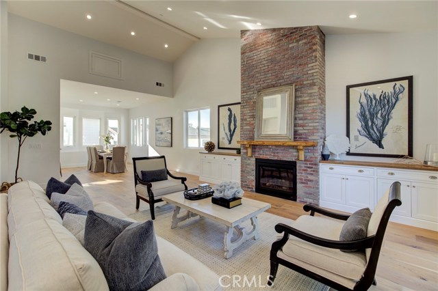 124 Guadalupe Avenue, Redondo Beach, California 90277, 3 Bedrooms Bedrooms, ,2 BathroomsBathrooms,Residential,Sold,Guadalupe,SB19041169