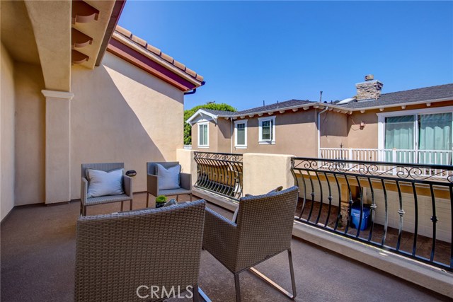2604 Vanderbilt Lane, Redondo Beach, California 90278, 4 Bedrooms Bedrooms, ,2 BathroomsBathrooms,Residential,Sold,Vanderbilt,SB19201537