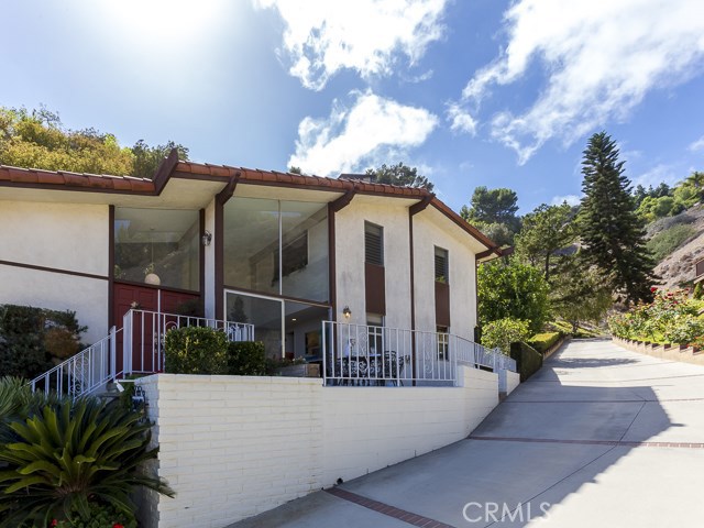 30048 Knoll View Drive, Rancho Palos Verdes, California 90275, 3 Bedrooms Bedrooms, ,2 BathroomsBathrooms,Residential,Sold,Knoll View,PV19091572