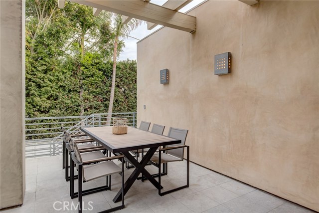 2400 Palm Avenue, Manhattan Beach, California 90266, 4 Bedrooms Bedrooms, ,4 BathroomsBathrooms,Residential,Sold,Palm,SB20055026