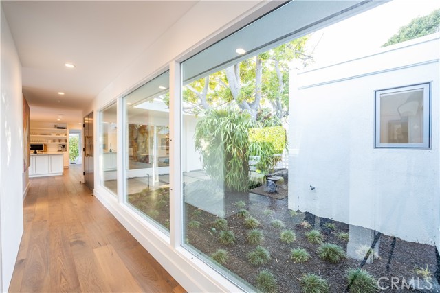 9564b019 894d 41c2 Ae6f 351c376474c1