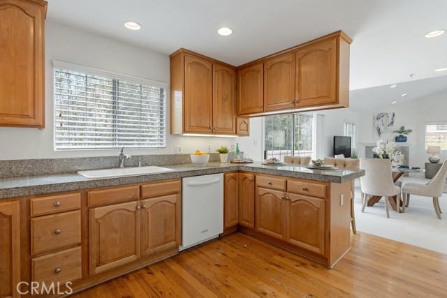 2620 Voorhees Avenue, Redondo Beach, California 90278, 3 Bedrooms Bedrooms, ,2 BathroomsBathrooms,Residential,Sold,Voorhees,SB21105057
