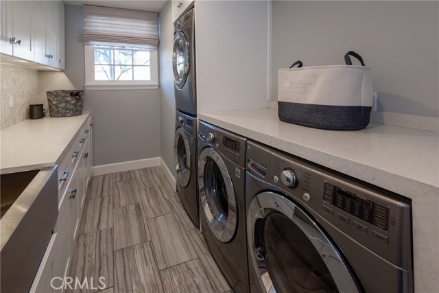 3012 Poinsettia Avenue, Manhattan Beach, California 90266, 4 Bedrooms Bedrooms, ,2 BathroomsBathrooms,Residential,Sold,Poinsettia,SB20042447