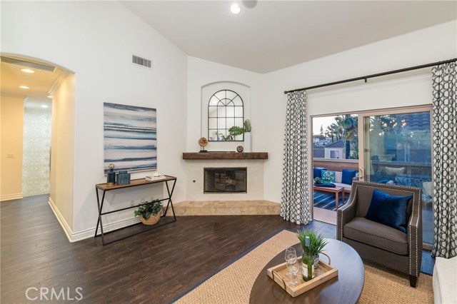 1804 Vanderbilt Lane, Redondo Beach, California 90278, 4 Bedrooms Bedrooms, ,3 BathroomsBathrooms,Residential,Sold,Vanderbilt,SB19276109