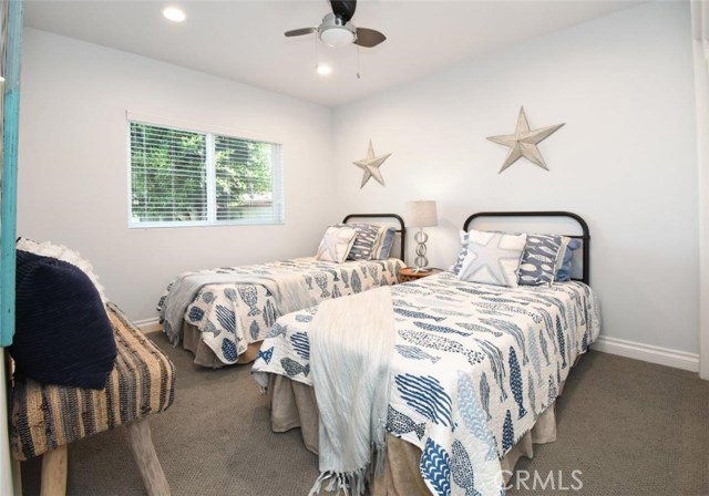 652 Avenue B, Redondo Beach, California 90277, 4 Bedrooms Bedrooms, ,2 BathroomsBathrooms,Residential,Sold,Avenue B,PV20141980