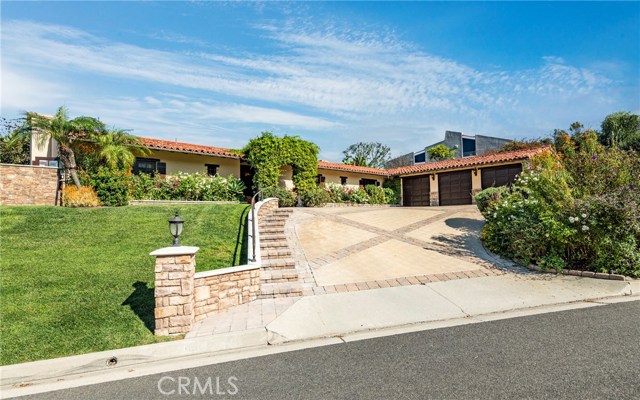 2027 Via Visalia, Palos Verdes Estates, California 90274, 4 Bedrooms Bedrooms, ,3 BathroomsBathrooms,Residential,Sold,Via Visalia,SB20227439