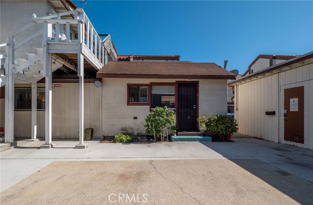 117 Helberta Avenue, Redondo Beach, California 90277, ,Residential Income,Sold,Helberta,SB20097528