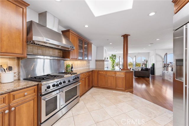 3104 Alma Avenue, Manhattan Beach, California 90266, 3 Bedrooms Bedrooms, ,4 BathroomsBathrooms,Residential,Sold,Alma,SB21051698
