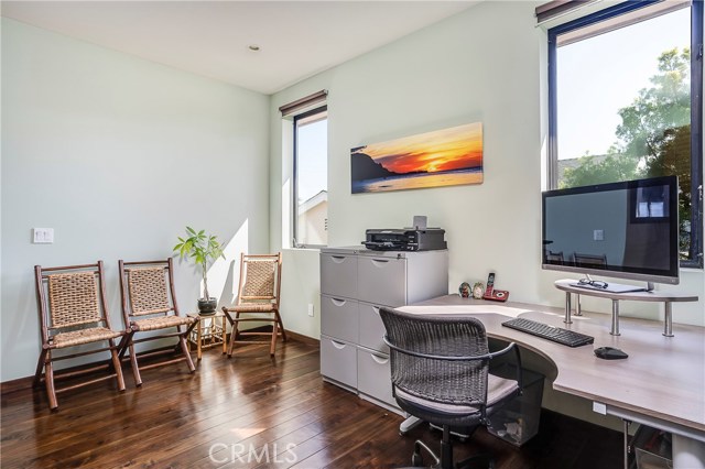 310 Hollowell Avenue, Hermosa Beach, California 90254, 4 Bedrooms Bedrooms, ,4 BathroomsBathrooms,Residential,Sold,Hollowell,SB20035338