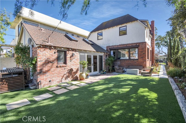 559 Avenue A, Redondo Beach, California 90277, 4 Bedrooms Bedrooms, ,2 BathroomsBathrooms,Residential,Sold,Avenue A,PV21028743