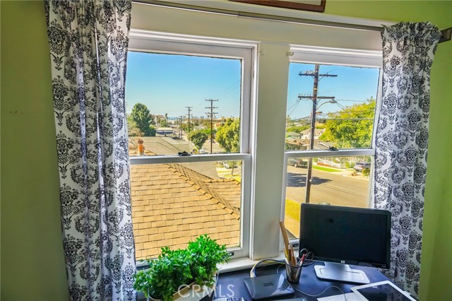 528 Garnet Street, Redondo Beach, California 90277, 4 Bedrooms Bedrooms, ,1 BathroomBathrooms,Residential,Sold,Garnet,PV19254861