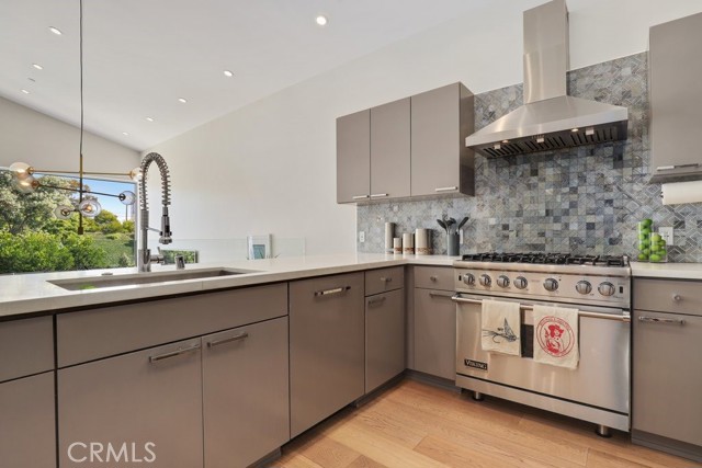 720 Rosecrans Avenue, Manhattan Beach, California 90266, 4 Bedrooms Bedrooms, ,3 BathroomsBathrooms,Residential,Sold,Rosecrans,PW21110961