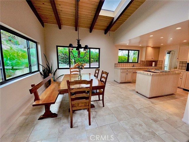 1129 Via Zumaya, Palos Verdes Estates, California 90274, 4 Bedrooms Bedrooms, ,3 BathroomsBathrooms,Residential,Sold,Via Zumaya,PW21178054