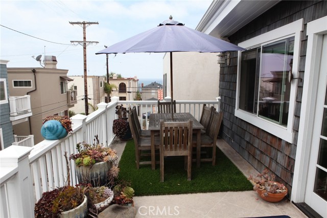 432 32nd Street, Manhattan Beach, California 90266, 4 Bedrooms Bedrooms, ,3 BathroomsBathrooms,Residential,Sold,32nd,SB17200339