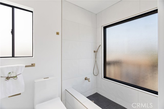 1447 Manhattan Beach Boulevard, Manhattan Beach, California 90266, 3 Bedrooms Bedrooms, ,2 BathroomsBathrooms,Residential,Sold,Manhattan Beach,OC20214796