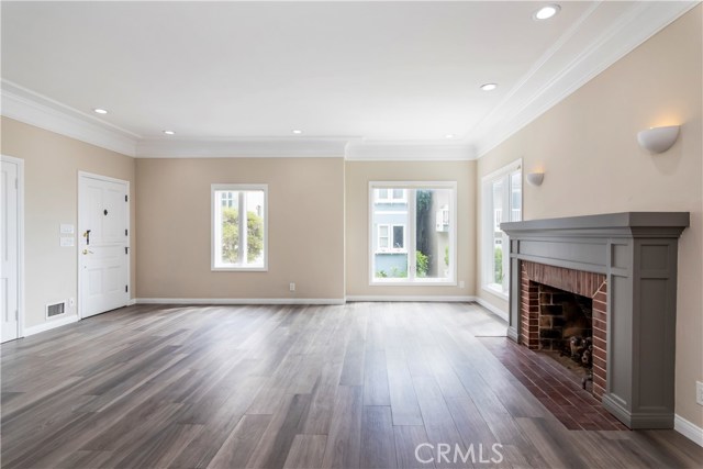 121 35th Street, Manhattan Beach, California 90266, 4 Bedrooms Bedrooms, ,4 BathroomsBathrooms,Residential,Sold,35th,SB19227401