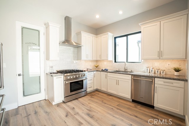 2603 Nelson Avenue, Redondo Beach, California 90278, 4 Bedrooms Bedrooms, ,3 BathroomsBathrooms,Residential,Sold,Nelson,SB18293264