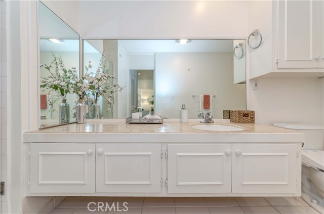 1 Bed Home for Sale in Beverly Hills, California