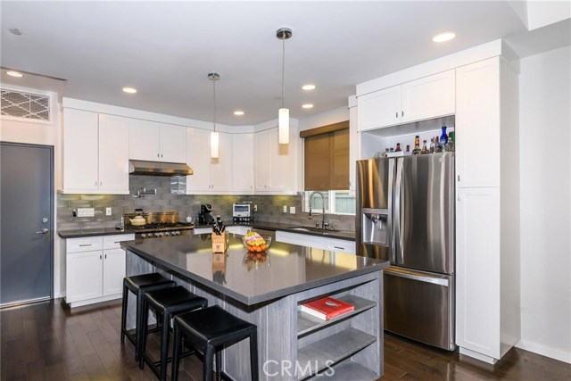 2313 Clark Lane, Redondo Beach, California 90278, 4 Bedrooms Bedrooms, ,3 BathroomsBathrooms,Residential,Sold,Clark,SB18080863