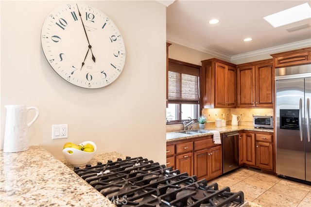 319 24th Street, Manhattan Beach, California 90266, 3 Bedrooms Bedrooms, ,3 BathroomsBathrooms,Residential,Sold,24th,SB21092556