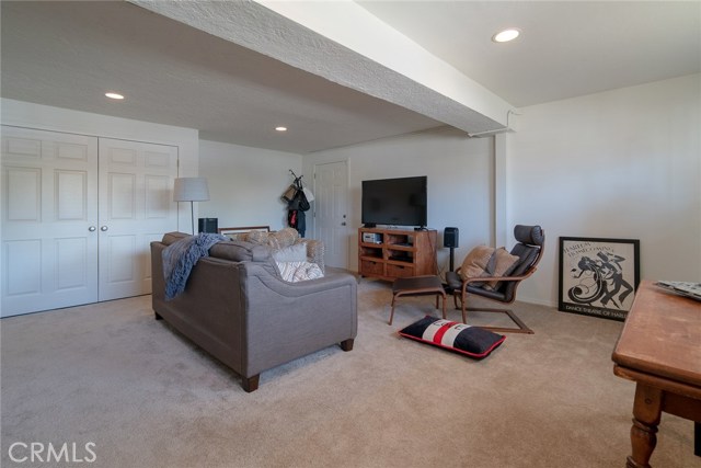 1326 Owosso Avenue, Hermosa Beach, California 90254, 4 Bedrooms Bedrooms, ,3 BathroomsBathrooms,Residential,Sold,Owosso,SB18170594