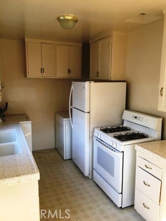 2518 Armour Lane, Redondo Beach, California 90278, 3 Bedrooms Bedrooms, ,1 BathroomBathrooms,Residential,Sold,Armour,SB19167855
