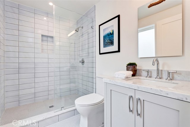 436 27th Street, Manhattan Beach, California 90266, 4 Bedrooms Bedrooms, ,4 BathroomsBathrooms,Residential,Sold,27th,SB20086504