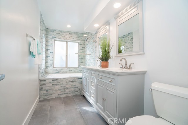 723 3rd Street, Hermosa Beach, California 90254, 2 Bedrooms Bedrooms, ,3 BathroomsBathrooms,Residential,Sold,3rd,SB19147178