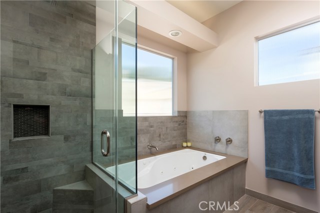 239 Irena Avenue, Redondo Beach, California 90277, 4 Bedrooms Bedrooms, ,3 BathroomsBathrooms,Residential,Sold,Irena,PV18092066