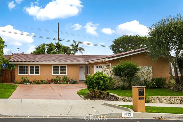 6952 Grovespring Drive, Rancho Palos Verdes, California 90275, 4 Bedrooms Bedrooms, ,2 BathroomsBathrooms,Residential,Sold,Grovespring,SB17208022