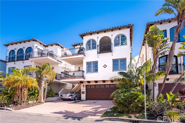 3104 Alma Avenue, Manhattan Beach, California 90266, 3 Bedrooms Bedrooms, ,4 BathroomsBathrooms,Residential,Sold,Alma,SB21051698