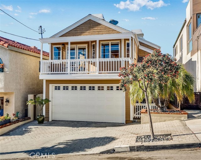 521 13th Street, Manhattan Beach, California 90266, 3 Bedrooms Bedrooms, ,1 BathroomBathrooms,Residential,Sold,13th,PW19054857