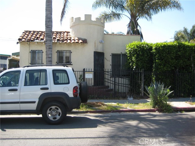 Photo of 2751 Hauser Boulevard, Los Angeles, CA 90016