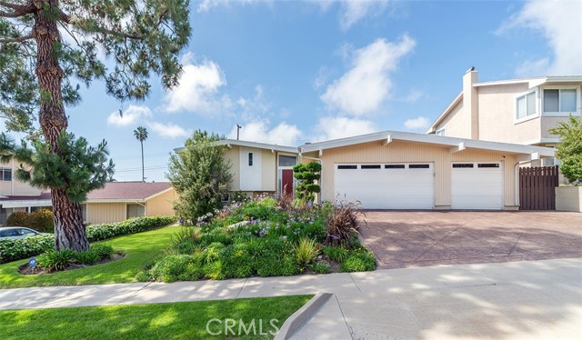 7015 Starstone Drive, Rancho Palos Verdes, California 90275, 4 Bedrooms Bedrooms, ,3 BathroomsBathrooms,Residential,Sold,Starstone,SB18128060